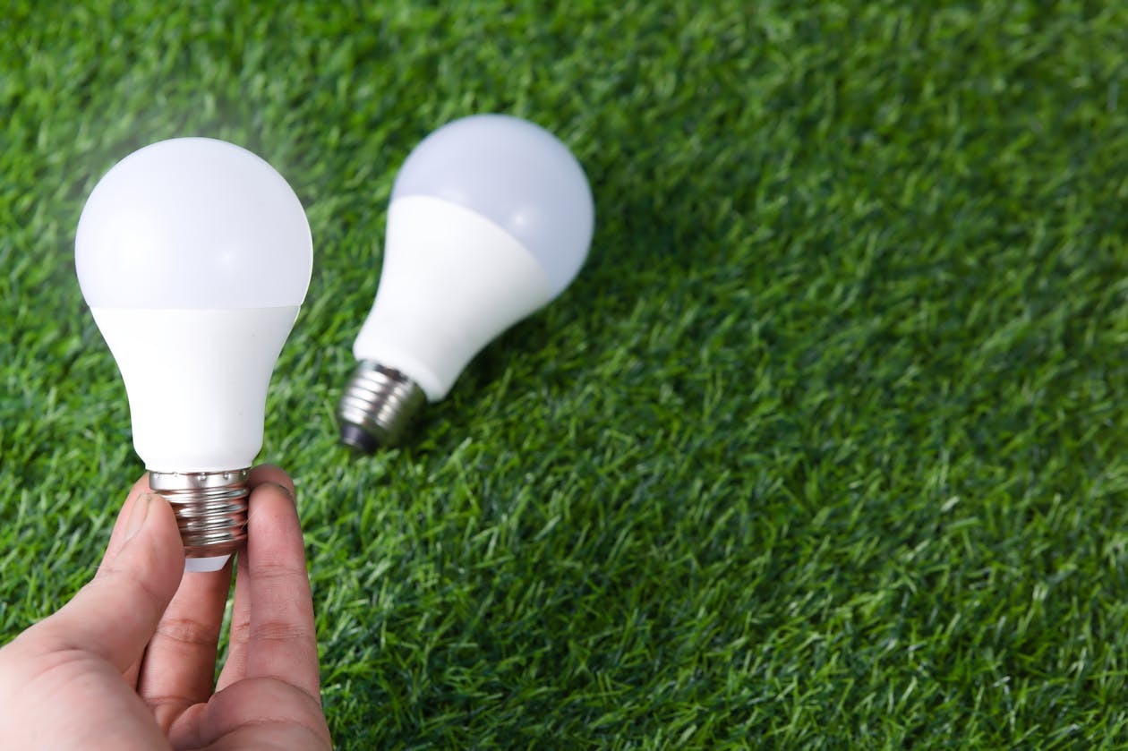 Energy efficient LED light bulb