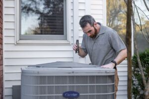 Heat pump service costs and maintenance plans in the UK (2026)
